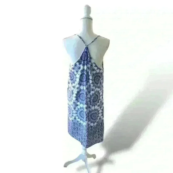 Everly Taza Halter Dress with Adjustable Straps Size Medium - Picture 4 of 7